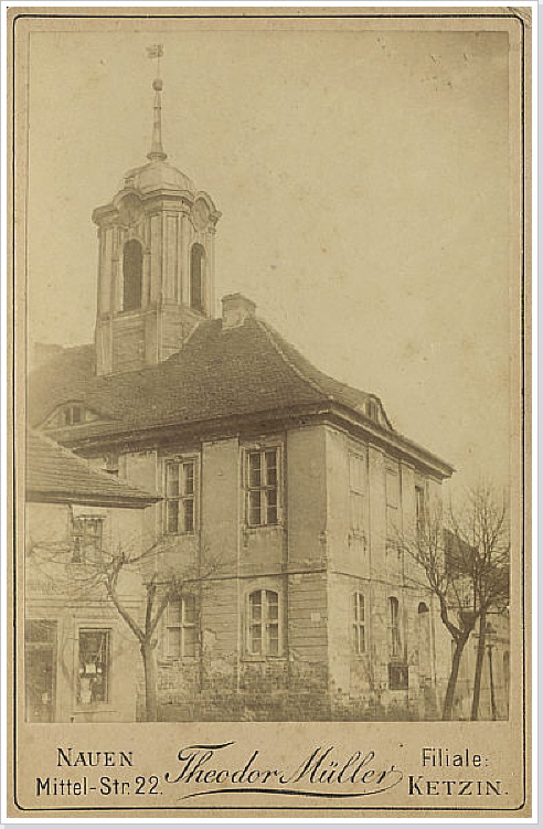 Das alte Rathaus in der heutigen Einm&uuml;ndung Markt-/Bergstra&szlig;e.