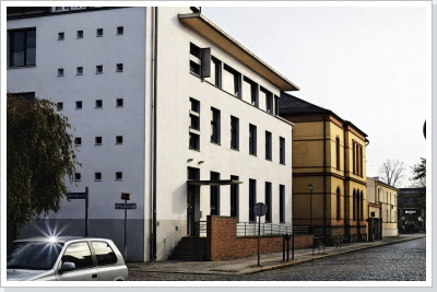 Der Anbau vom Amtsgericht. / The new annex from Inferior Court. Der Anbau vom Amtsgericht. / The new annex from Inferior Court.