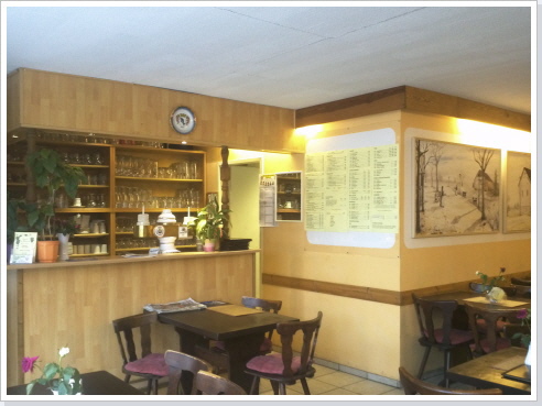 Die Imbissgastst&auml;tte 'Weinberg' im Jahre 2015. / The restaurant 'vineyard' in the year 2015.