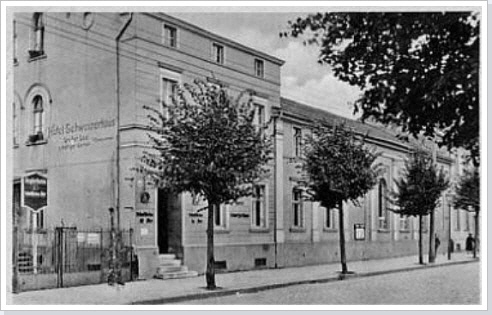 Gasthaus/Kreiskulturhaus "Schweizer Hof" / The restaurant Schweizer Hof.