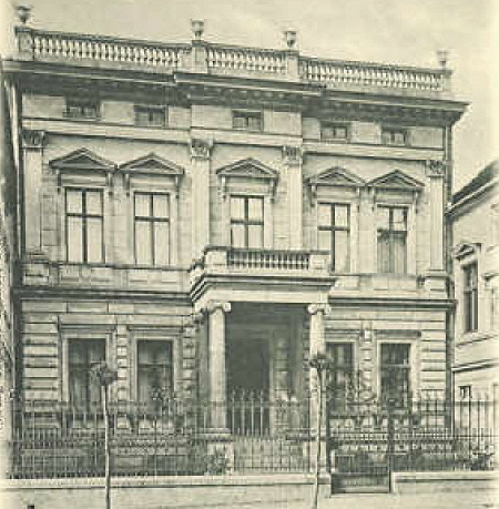 Das ehemalige Landratsamt 1922. / The former District Office. Das k&ouml;nigliche Landratsamt, stand an der Stelle des  Bauwerks von 1925.