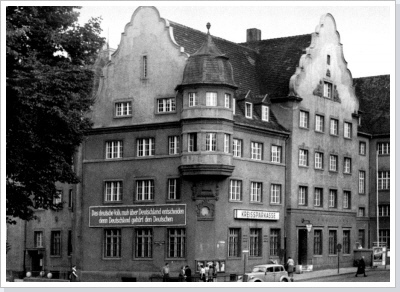 Die Sparkasse des Kreises Osthavelland im Jahr 1951.