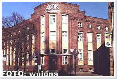 Das AOK-Geb&auml;ude im Jahr 2001. / The office of the general health insurance company 2001.