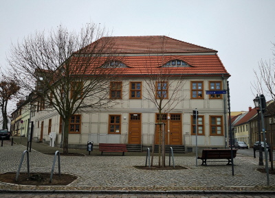 Das gr&ouml;&szlig;te Fachwerkhaus der Stadt 2002. / The biggest half-timbered house of the town in 2002.