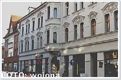 Das ehemalige Wohn- und Gesch&auml;ftshaus der Familie Vo&szlig;.
